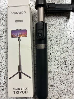 Yoozon Black Selfie Stick Tripod